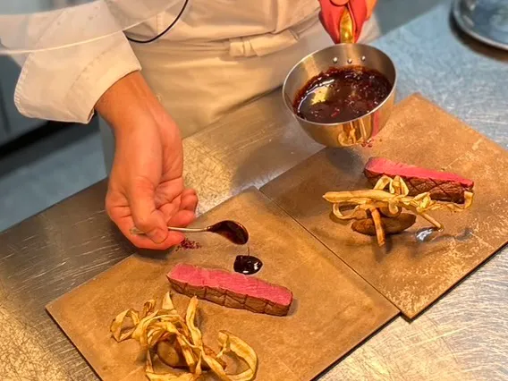 調理デモンストレーションの様子